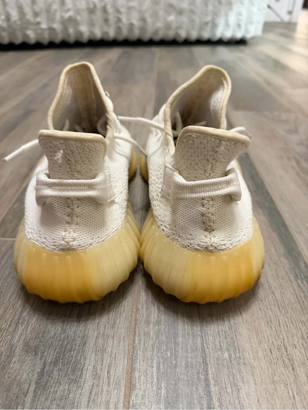 adidas Yeezy Boost 350 V2 Triple White